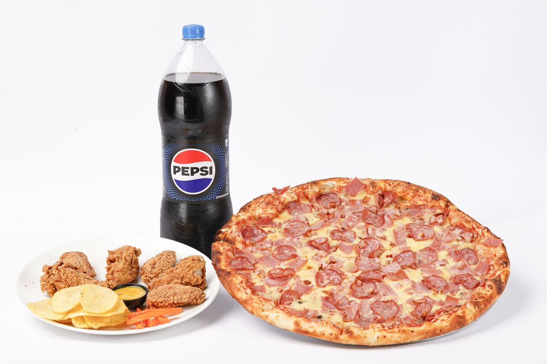 X-Large pizza with 15 pieces buffalo wings and soda pickup special